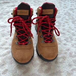 Columbia hiking boot, size 7.5